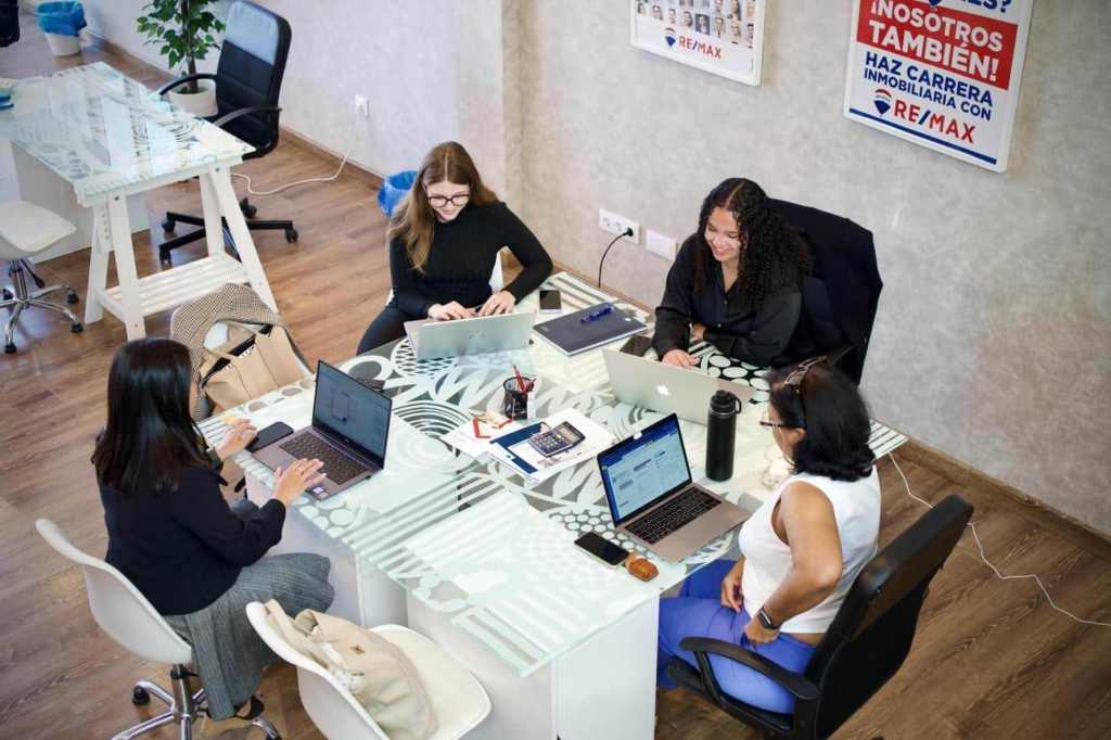 Agencia inmobiliaria en javea - remax inmomas iv